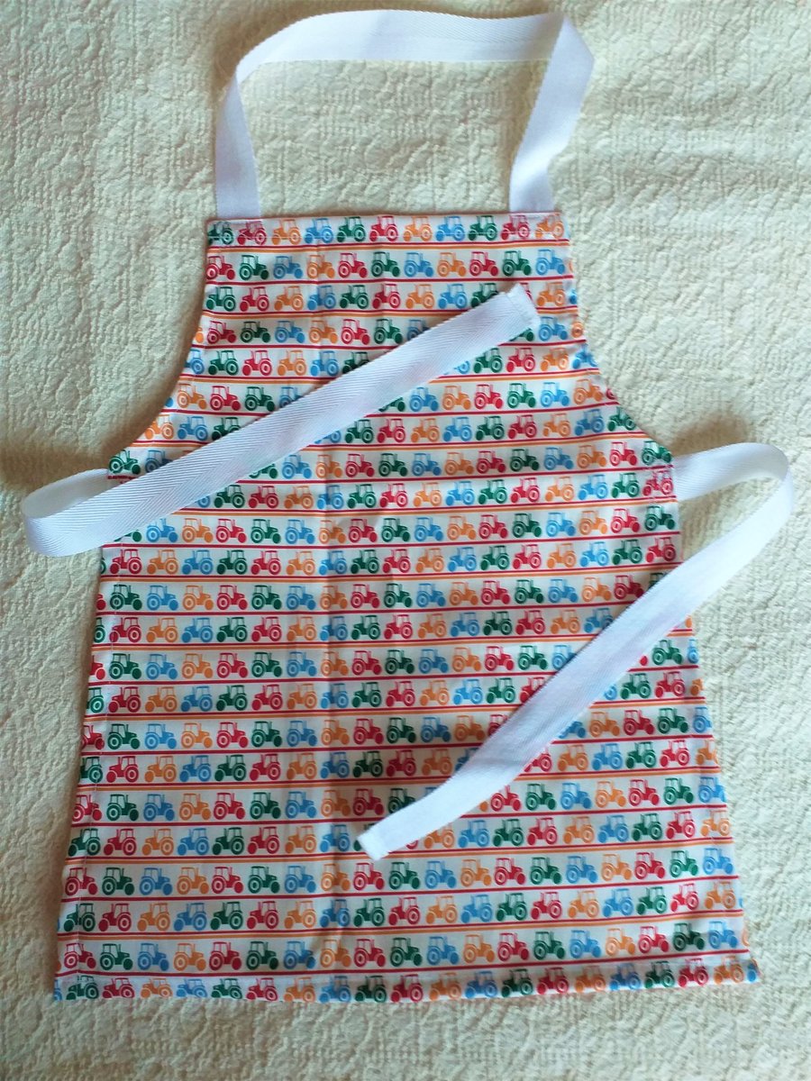 Tractor, Apron, age 2-6 years approximately