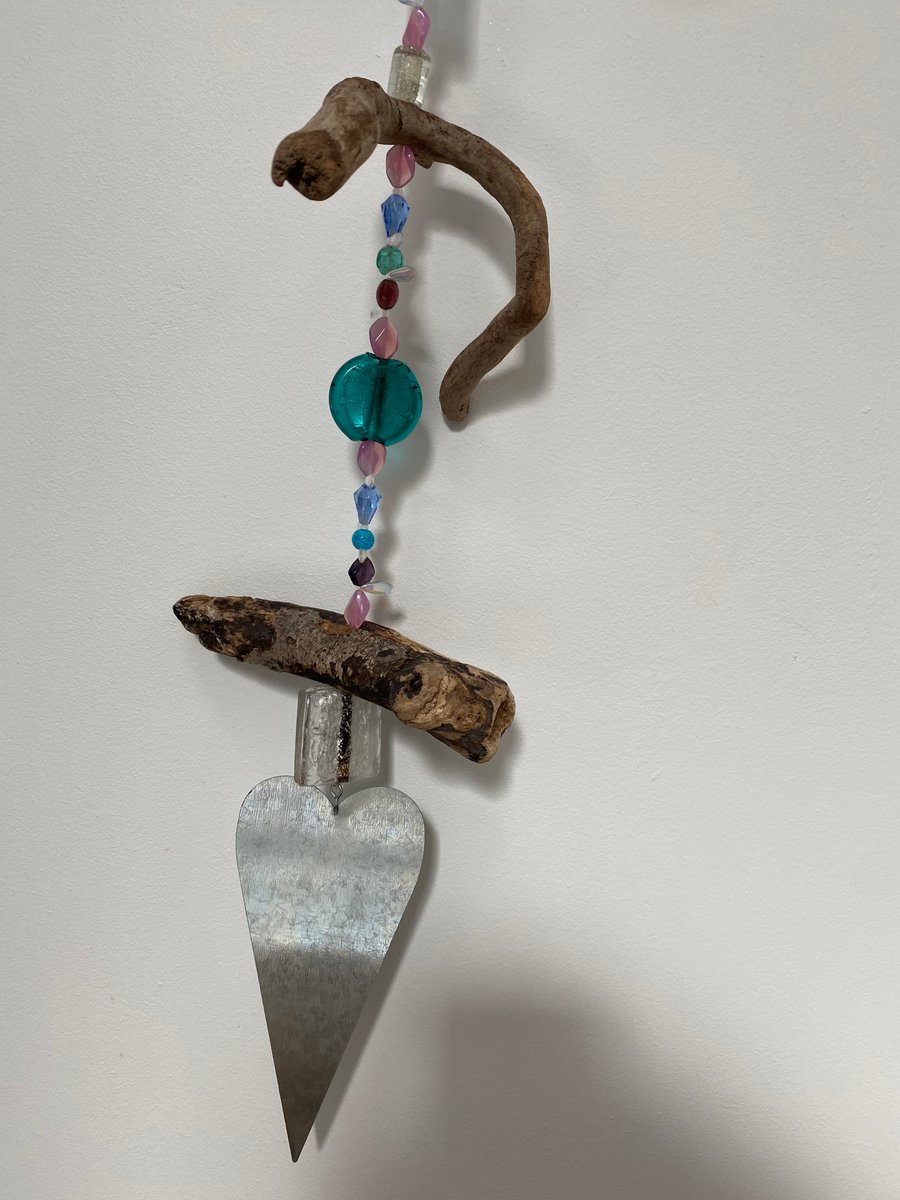 Driftwood Light Catcher with Glass Beads and Tin Heart KR1004