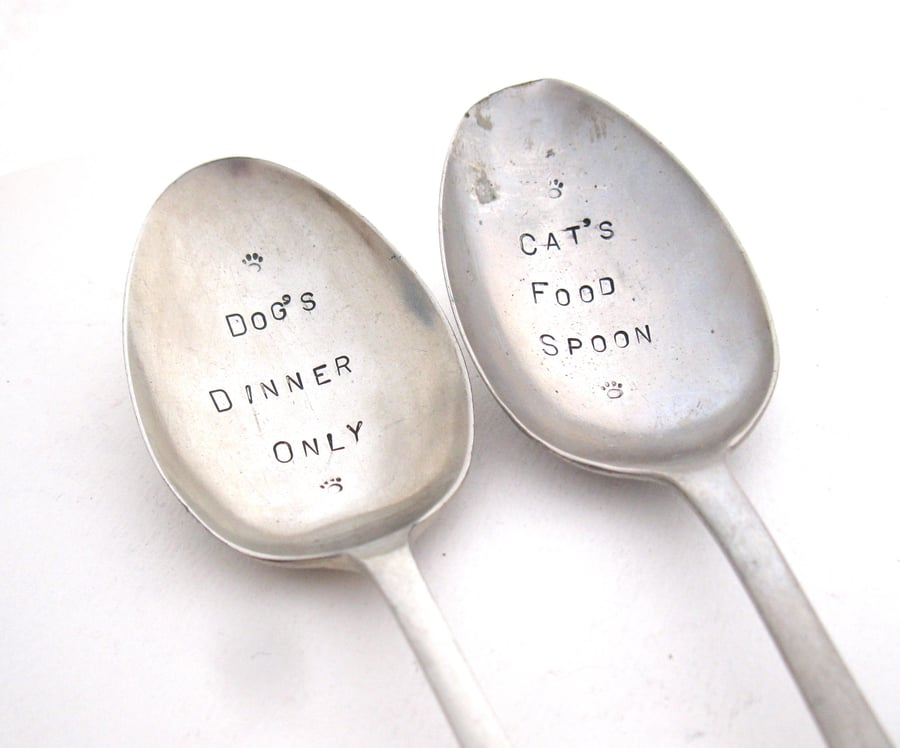 Pet Food Spoon, Personalised Vintage Dessertspoon for your Cat or Dog