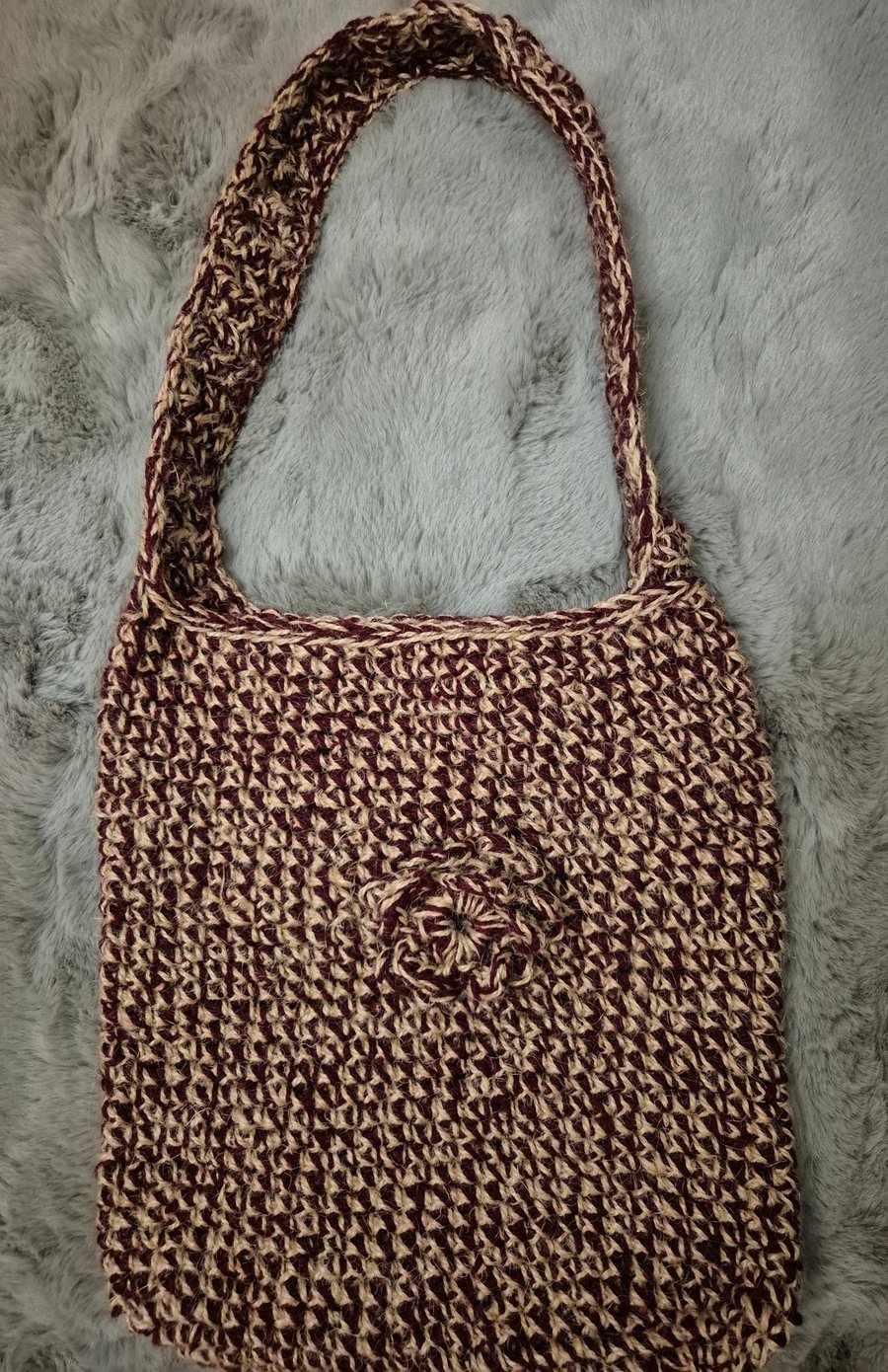 Natural jute and yarn shoulder bag, the autumn sass