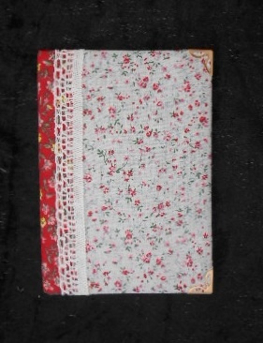 Padded, fabric covered A6 notebook (red&white)