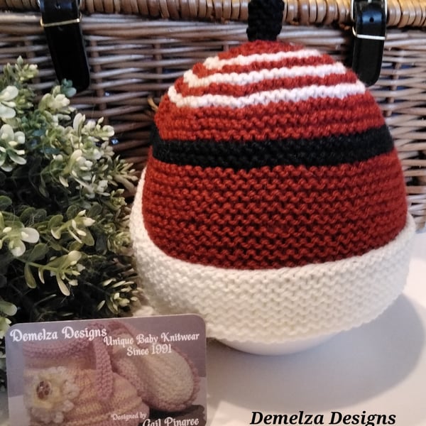 Gender Neutral  Red Hand Knitted Baby Beanie Hat  9 -18 months size