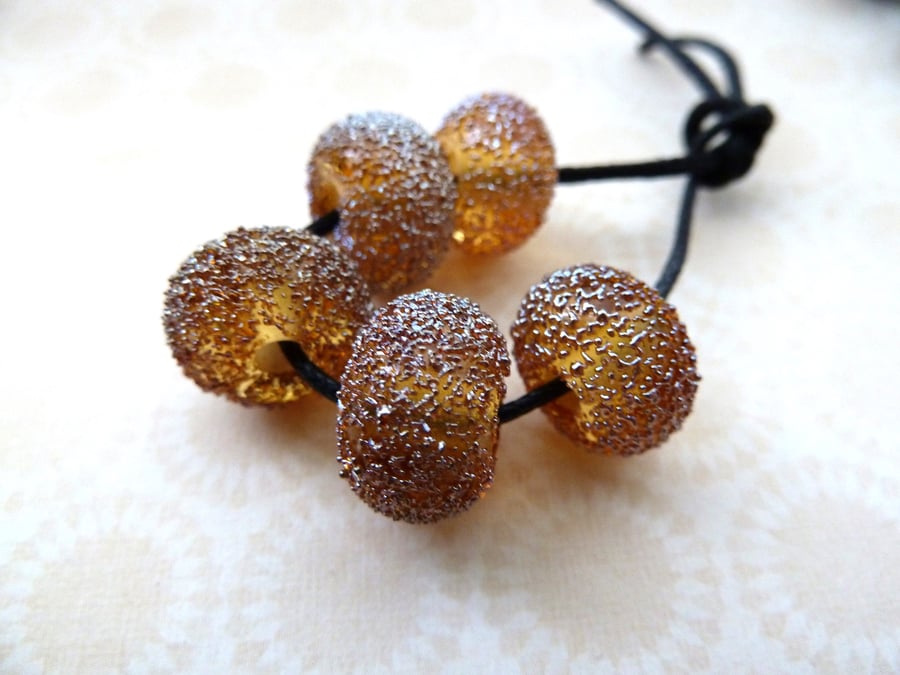 gold star dust beads