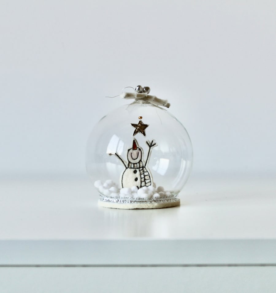 'Mr Snowman'- Glass Dome Decoration