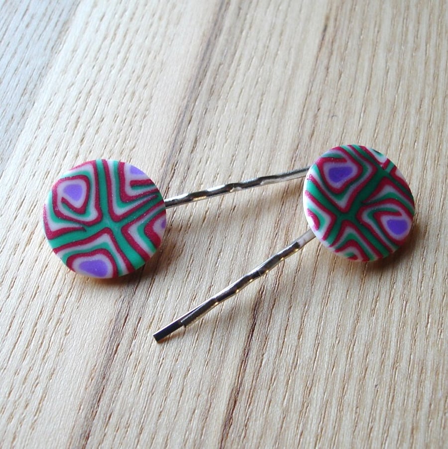 Red and Green Bobbie Pin Hair Slides