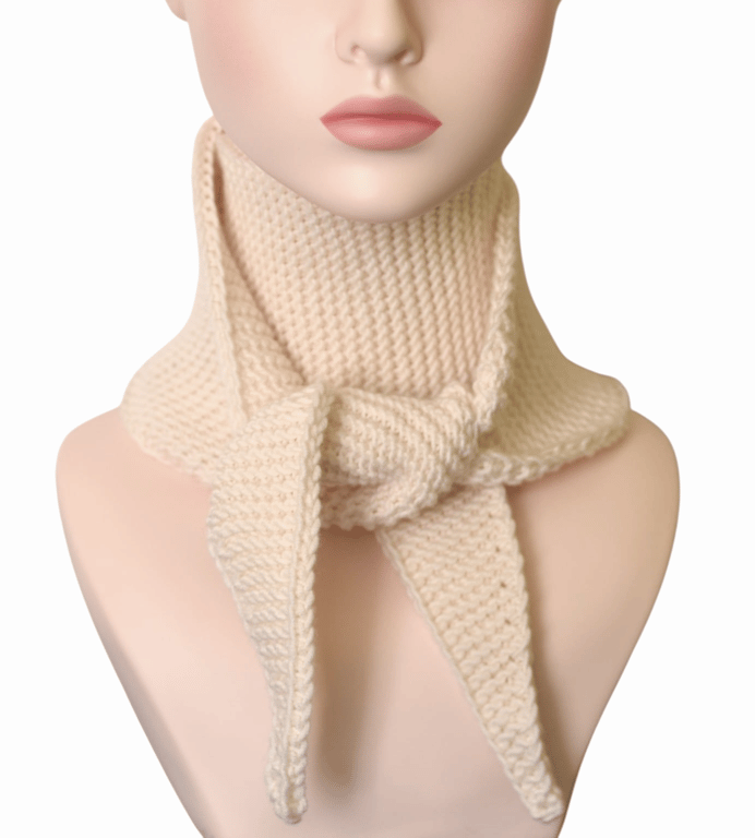 Hand Knitted White Merino Wool Scarf - Neck Wrap in Big Merino Yarn