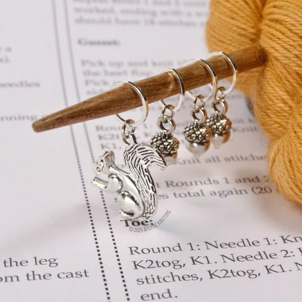 Stitch Markers - Silver Squirrel & Small Acorns - Knitting Stitch Markers