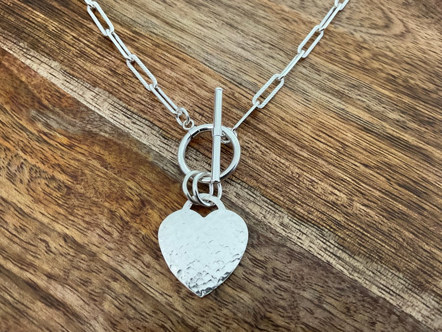 HEART TOGGLE NECKLACE