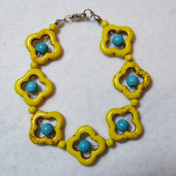Dyed Turquoise Flower Bracelet