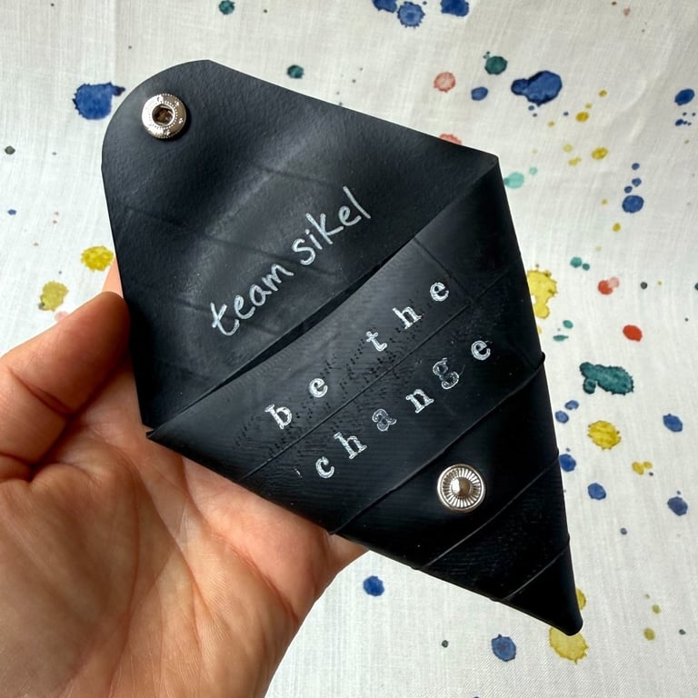 Be the Change Coin Samosa - XL - Second: Gap & Material - Super Seconds