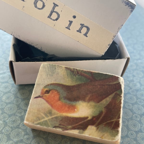 Robin - Wooden Bird Block Brooch