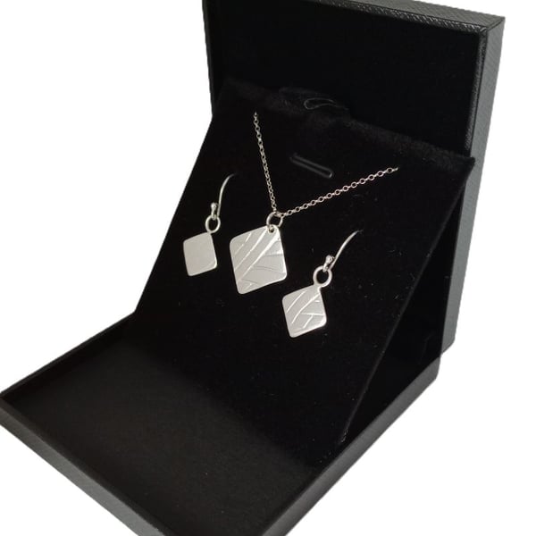 Embossed necklace earrings set sterling silver jewellery set Emma design B