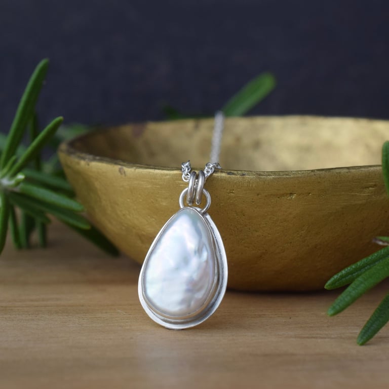 Freshwater Pearl and Sterling Silver Pendant