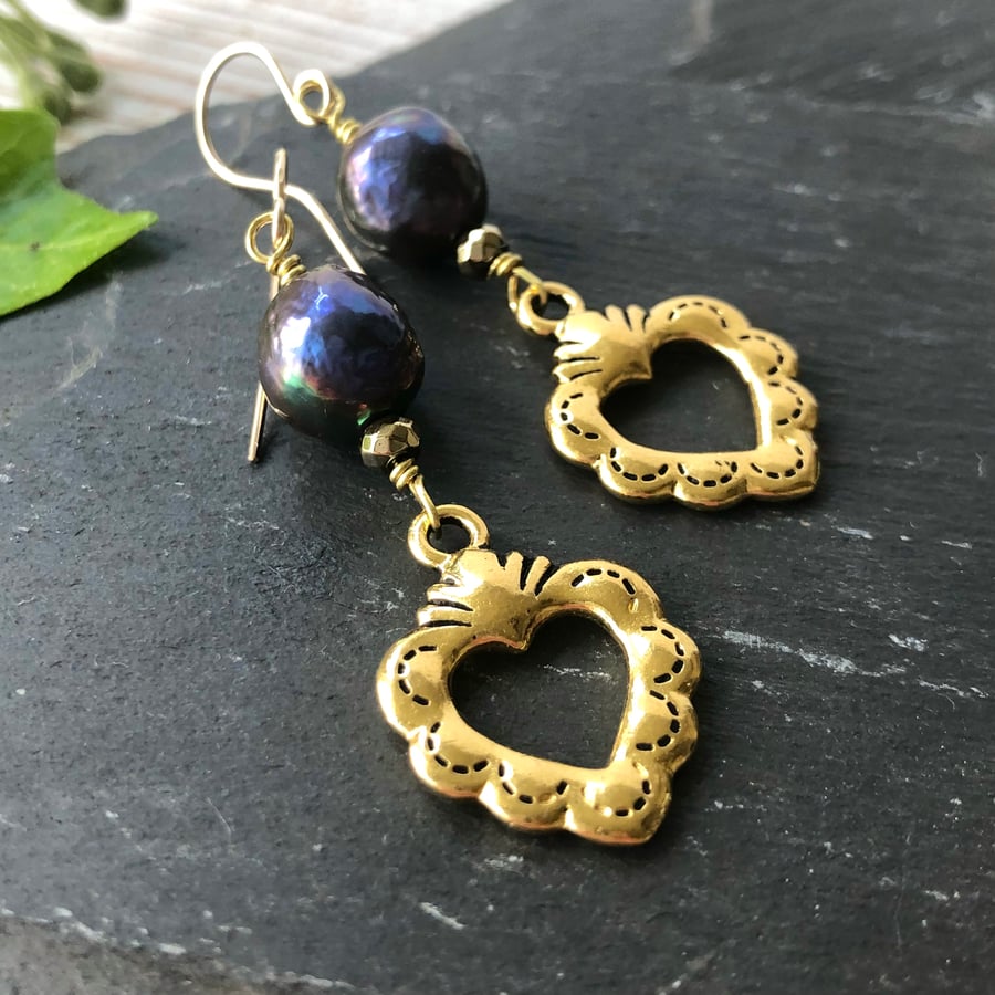 Black Freshwater Pearl & Gold Heart Earrings. Vintage Style Dangly Earrings
