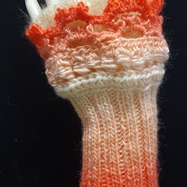 The sunshine wrist warmer gloves