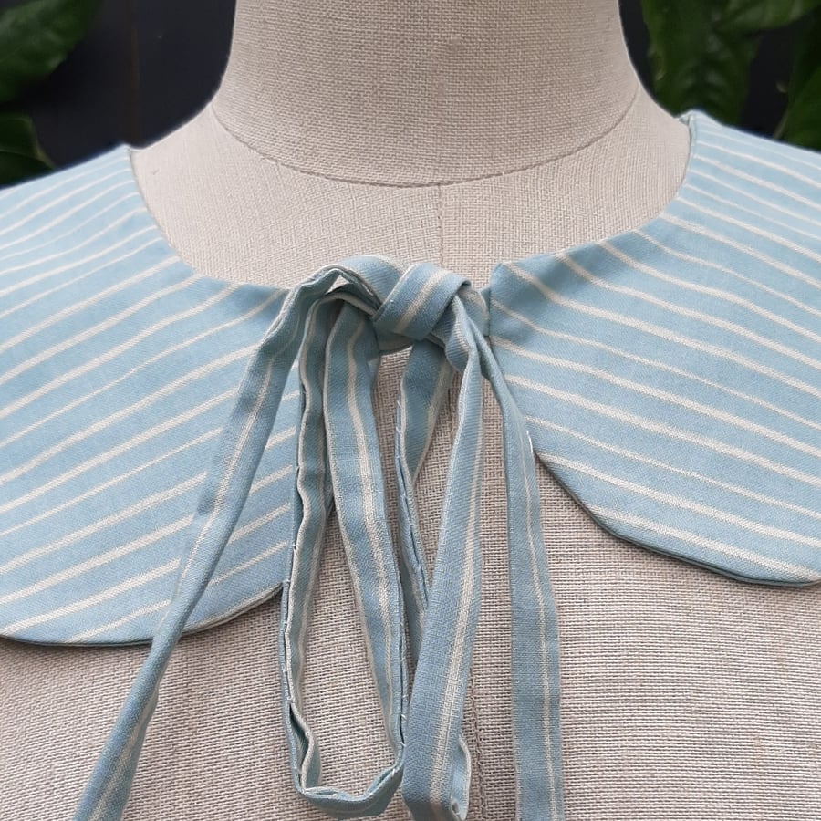 Stripey blue womens detachable collar