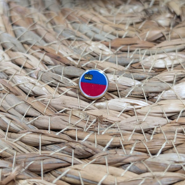 Liechtenstein Flag Map Pin – European Travel Map Push Pin for Wooden Maps