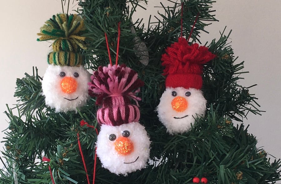  Tiny Snowmen Hanging Christmas Tree Decorations