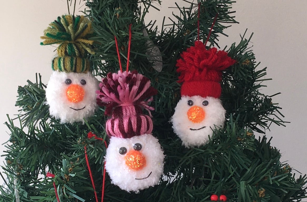  Tiny Snowmen Hanging Christmas Tree Decorations