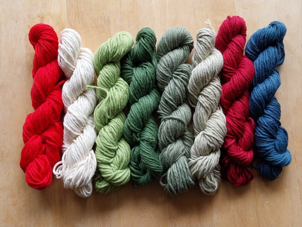 8 X 25g SMALL SKEINS 100% COTTON ARAN Christmas Pack