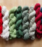 8 X 25g SMALL SKEINS 100% COTTON ARAN Christmas Pack - Image 1