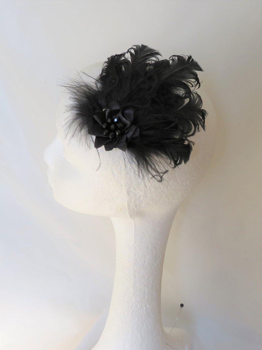 Small Black Vintage Feather & Crystal Hair Clip Fascinator 