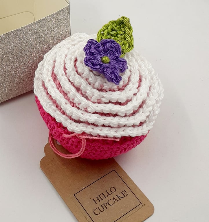 Crochet Cupcake Pin Cushion