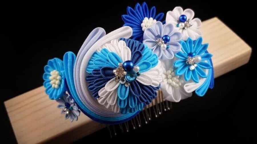 Shiori – Ocean Wave Kusudama and Flower Bouquet Headpiece