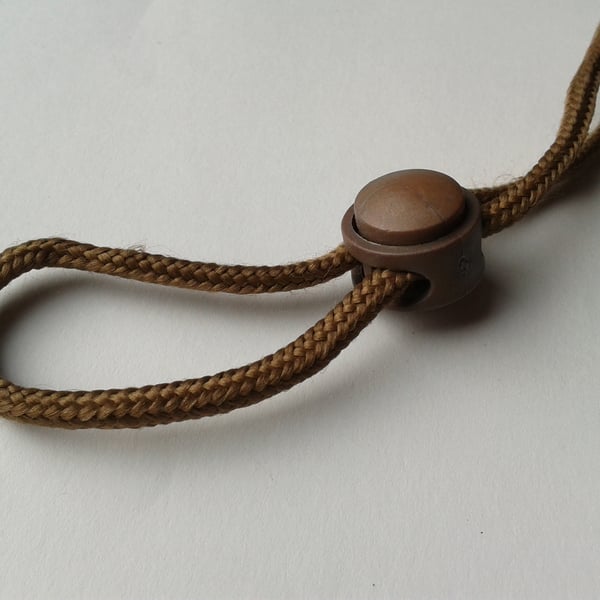 50 x Cord Locks. Hoods, Drawstring Bags, etc. - Will post to N.Ireland
