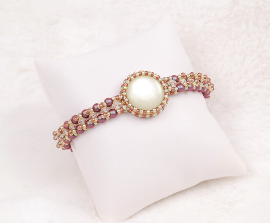 Beaded bracelet with glass pearls and crystals, Statement jewellery in red green