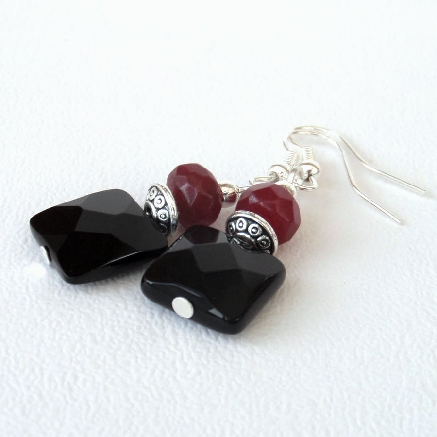 Black onyx and ruby red jade earrings