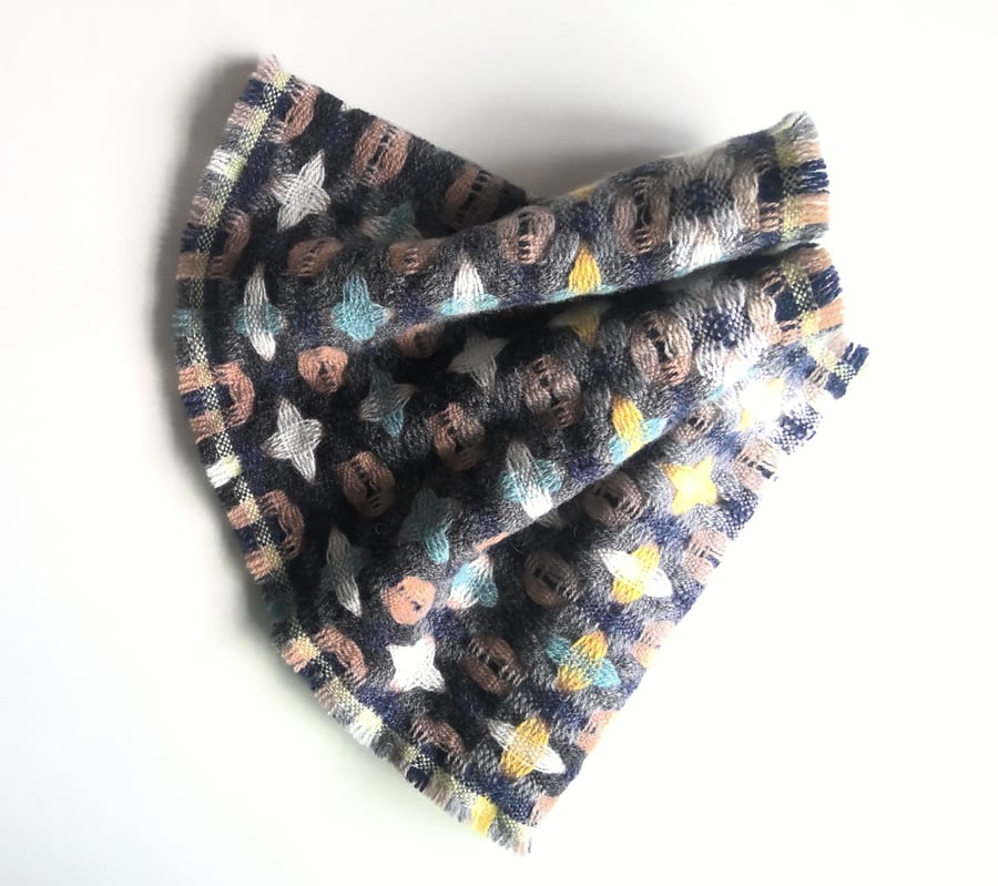 Handwoven Lambswool Cowl in Grey, Buff, Navy and Lemon 10