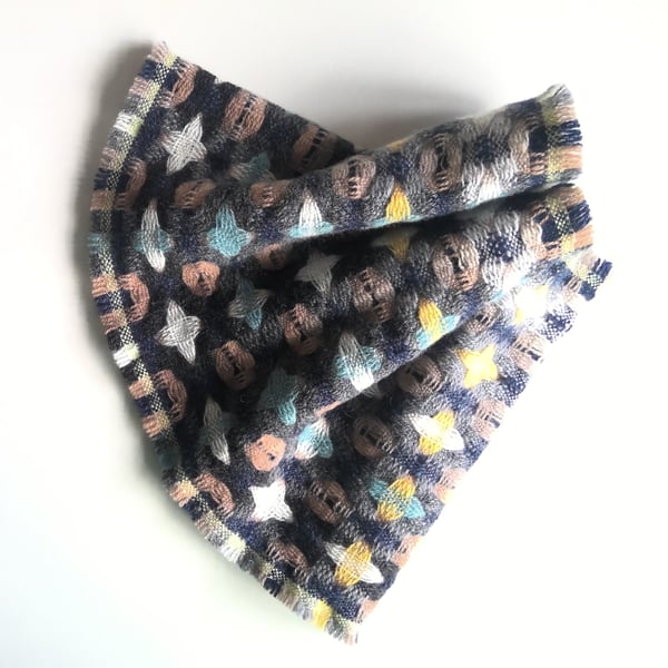 Handwoven Lambswool Cowl in Grey, Buff, Navy and Lemon 10