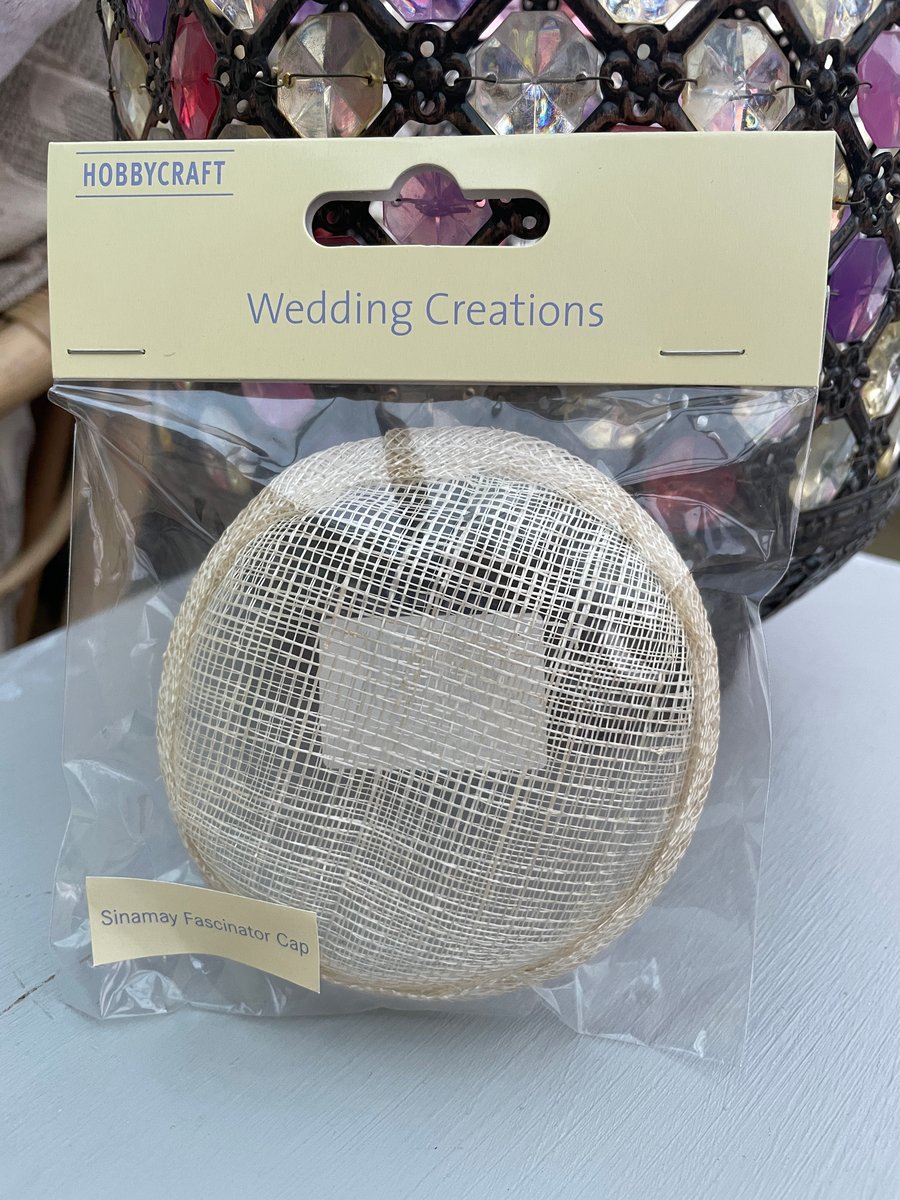 Sinamay fascinator cap and 2 transparent hair side combs