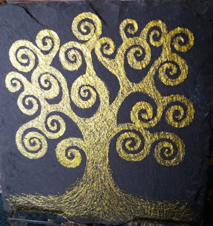 The Cat And The Holly Tree 