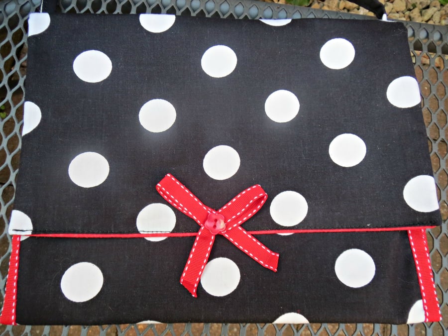 Chic little shoulder purse 