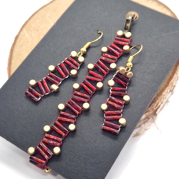 Shimmering red and gold Christmas beaded bracelet and earrings set