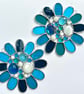 Stained Glass Bead Daisy Suncatcher - Handmade Window Decoration - Turq - Image 1