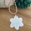 Mother of Pearl Flower Pendant Necklace