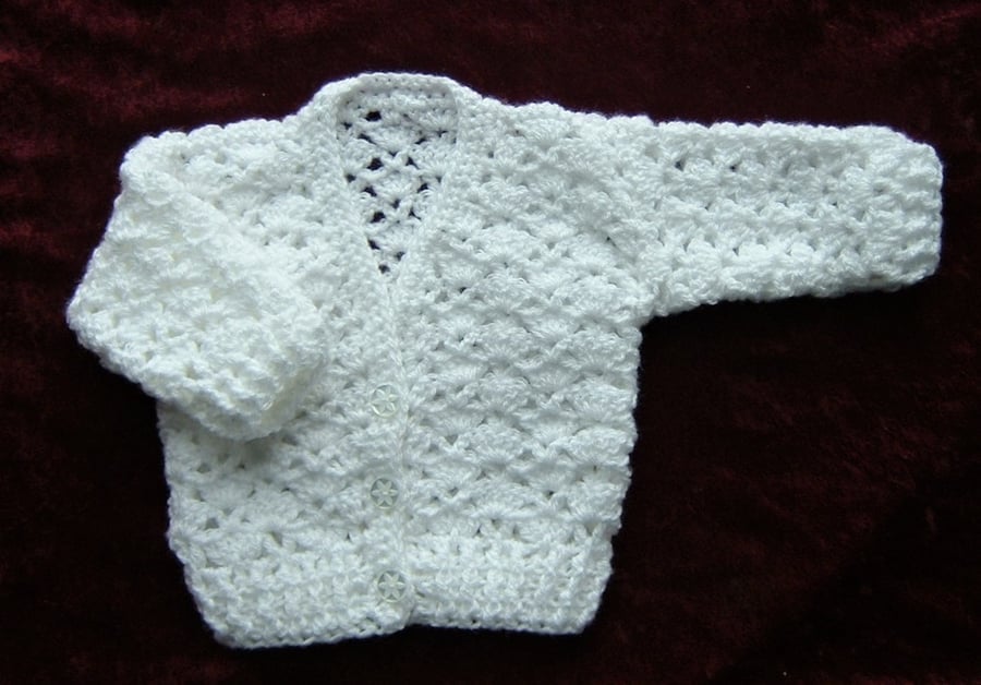 lacy white baby cardigan (ref f286)