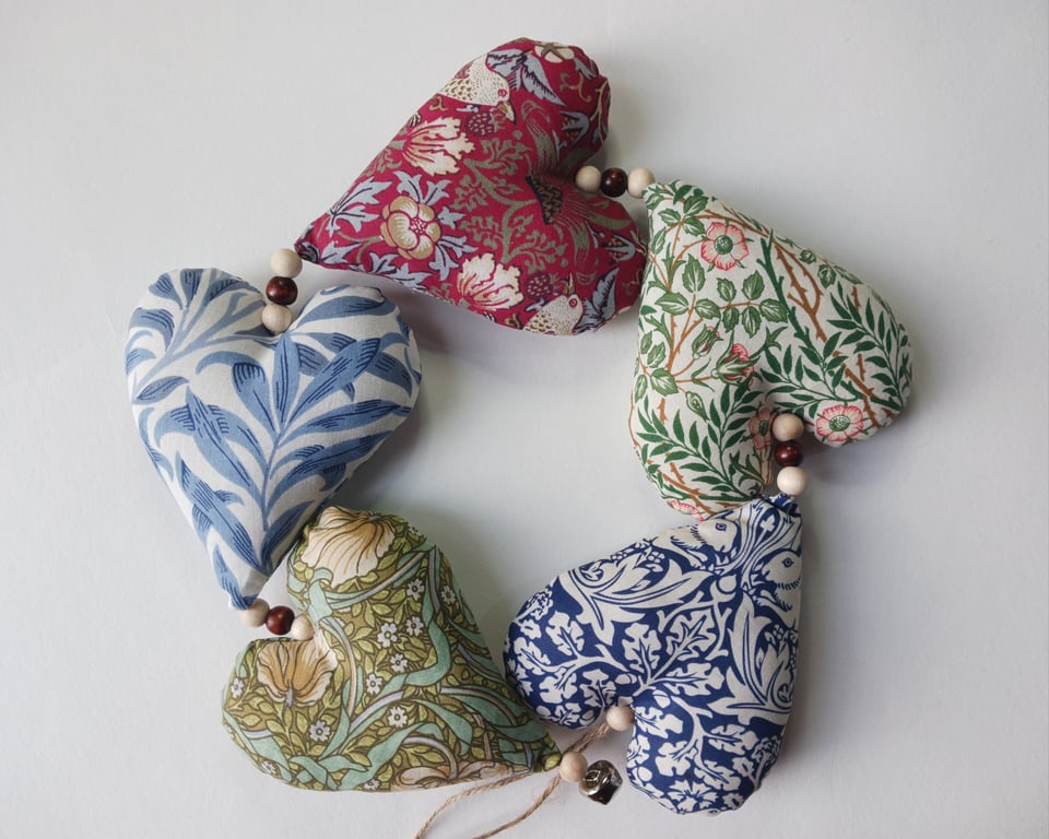 William Morris Fabric String of Hearts Hanging Decoration - Classic