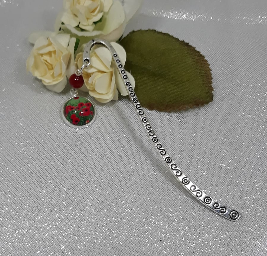 BM02 Dainty bookmark with poppy picture