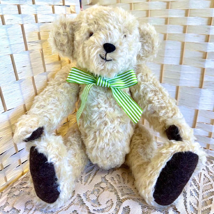 Rufus: Mohair Artist Bear 43cm (17”)