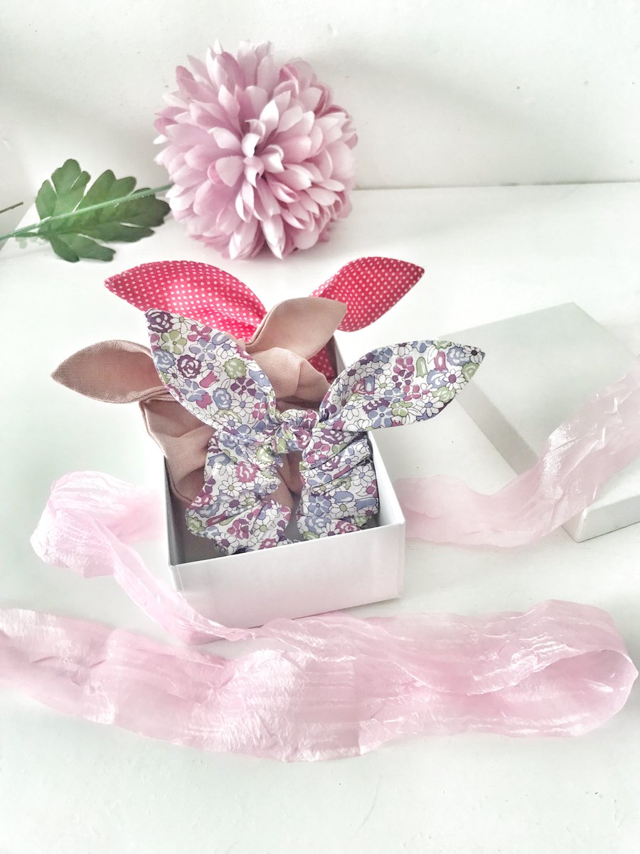  Beautiful Bundle Bow Scrunchies