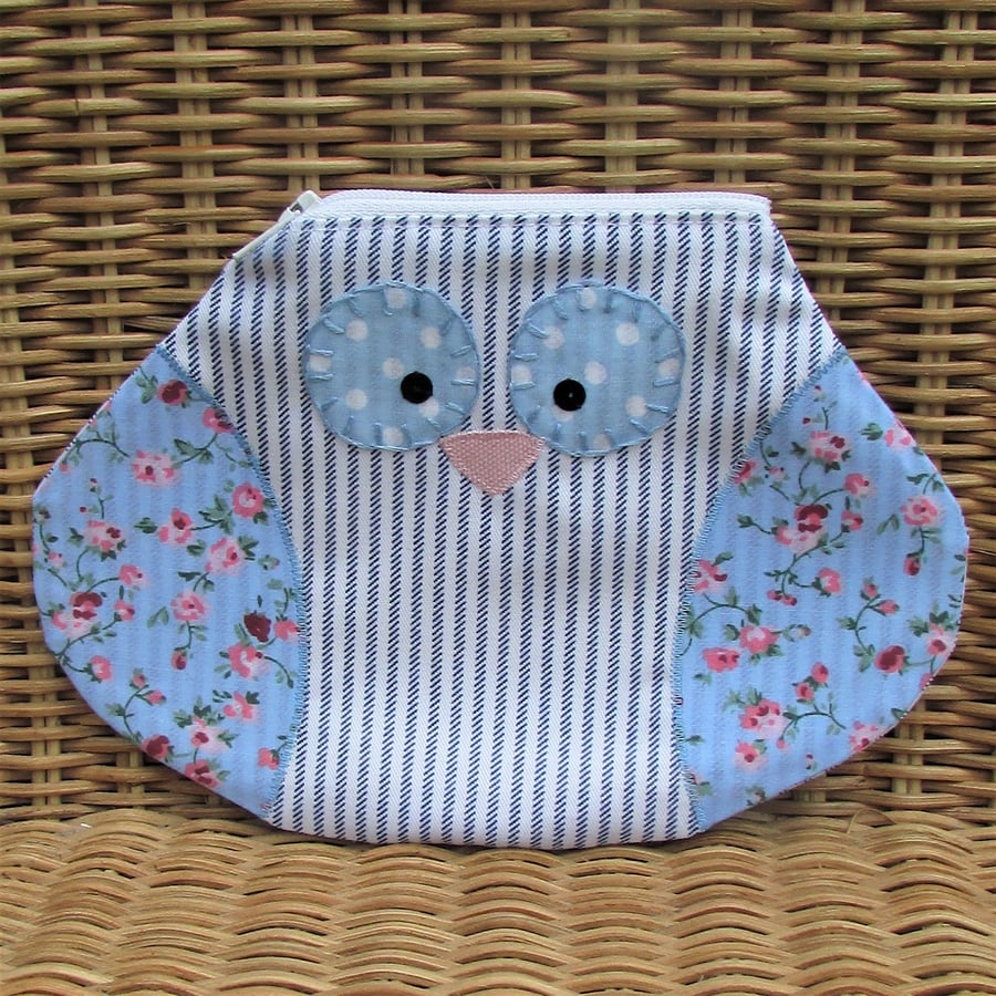 Owl pouch, owl purse, owl cosmetic bag - white, blue and pink
