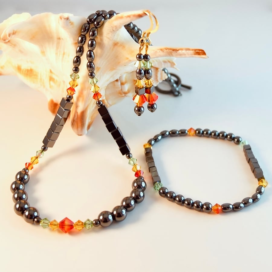  Three Piece Jewellery Set - Necklace, Bracelet, Earrings - Hematite & Swarovski