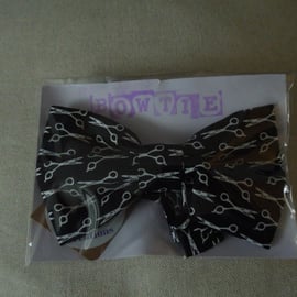 White and Black Scissor bowtie 