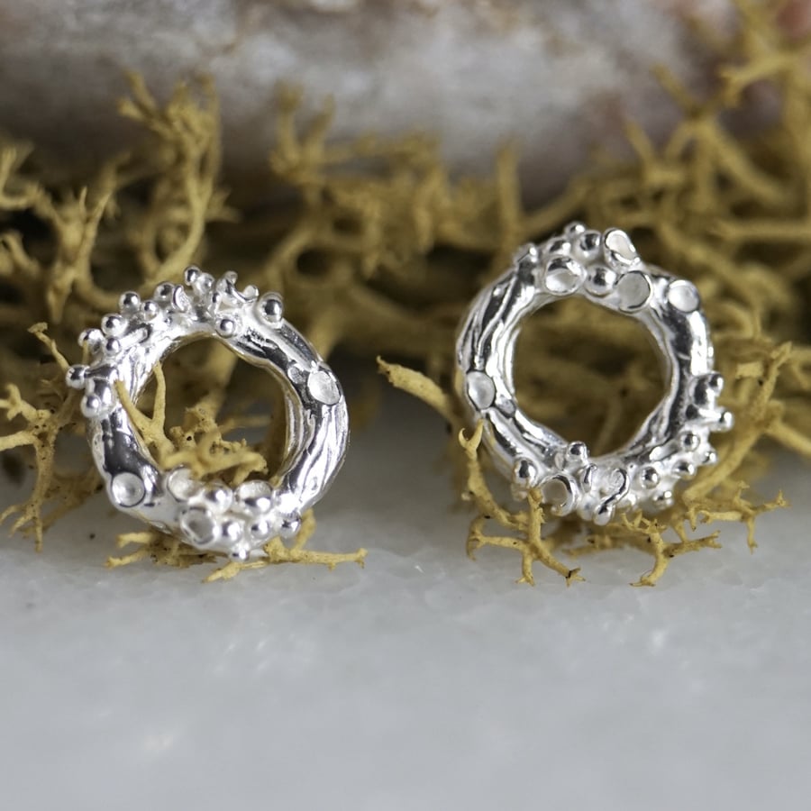 Lichen circle stud Earrings  