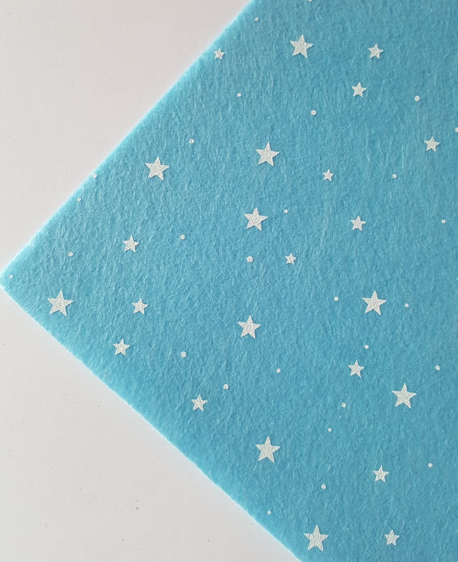 1 x Printed Felt Square - 12" x 12" - Stars - Bright Blue 