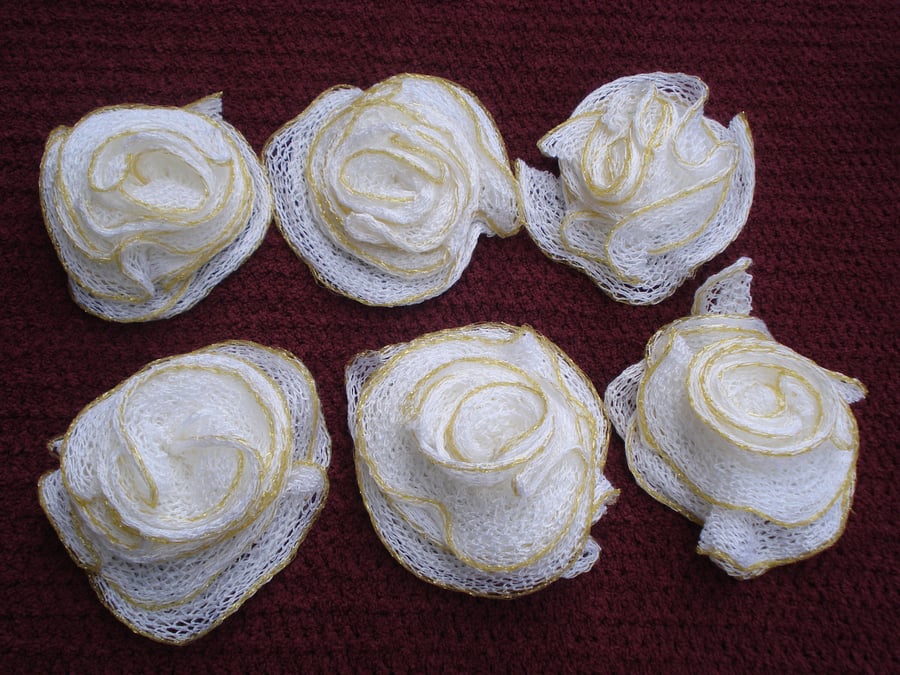 Hand Knitted White And Gold Flowers For Decoration Brooch Hat Coat (633)